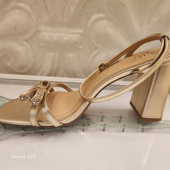 Badgley Mischka Gold Women's Heels - Picture 7 of 14